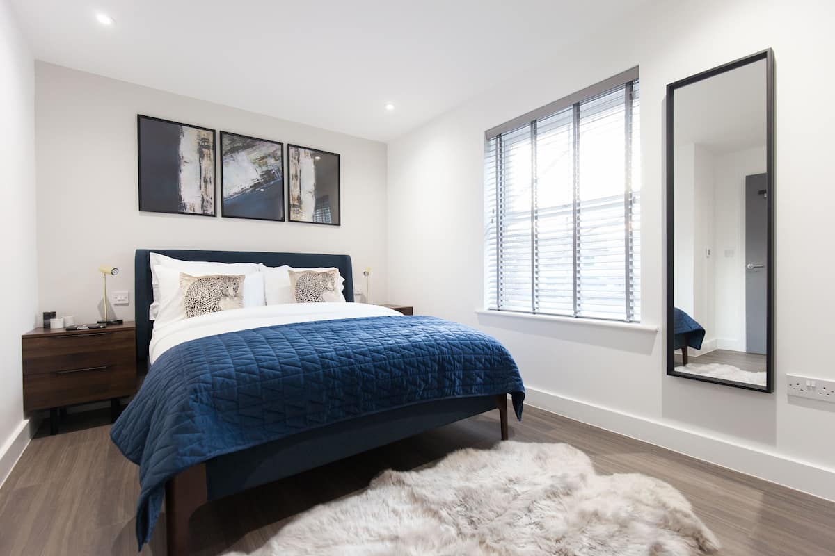 1 habitación, decoración personalizada y muebles diferentes