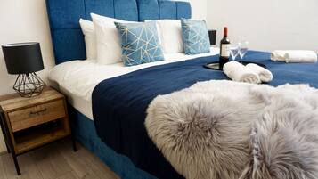 Apartment (2) | 1 bedroom, individually decorated, individually furnished