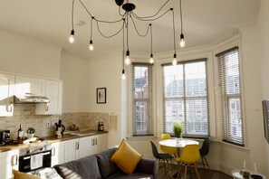Apartment (3)