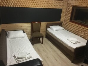 1 bedroom, iron/ironing board, WiFi