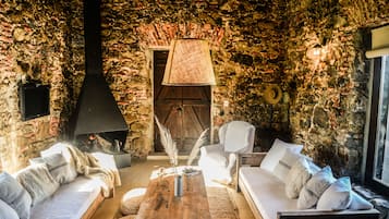 平房 | 客廳 | 乒乓球設施