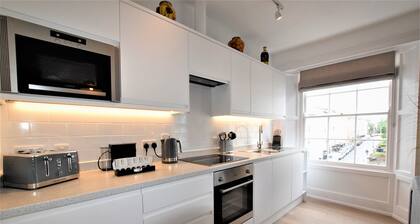 Frederick Place Your Apartment