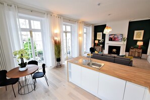 Apartment, 1 Bedroom | Living room - Frederick Place Your Apartment (Bristol)