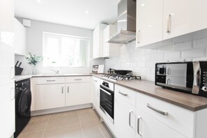 Apartment | Private kitchen - John Brooks Avenue (Smethwick)