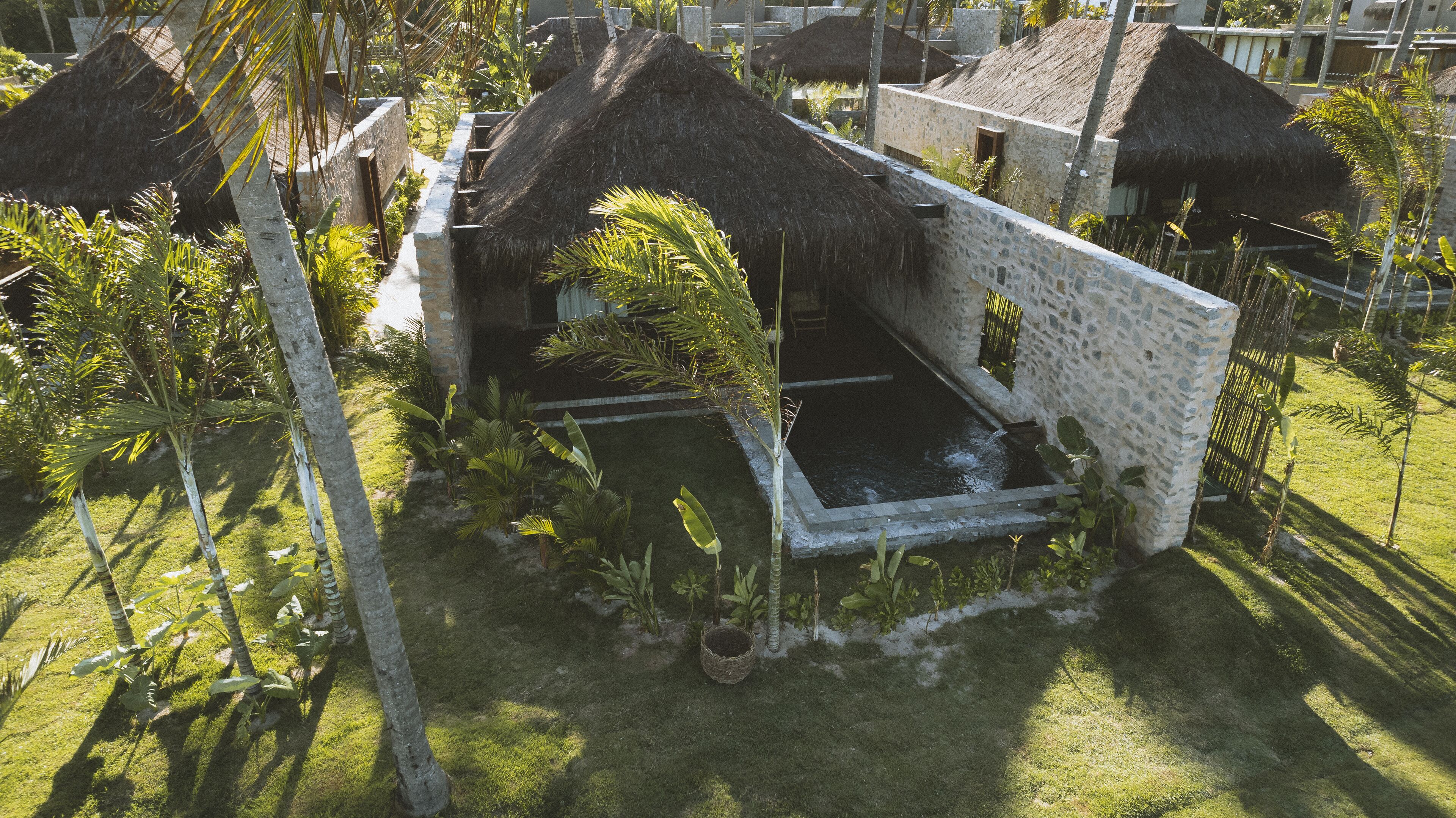 Bangalô Paru | Premium bedding, pillowtop beds, minibar, in-room safe