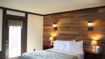 1 bedroom, Egyptian cotton sheets, premium bedding, down duvets