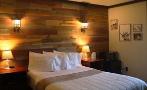 Room 7 | 埃及棉床單、高級寢具、羽絨被、獨特裝潢