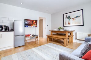 Apartment | Living area | LED TV, video-game console, DVD player