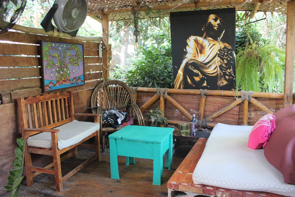 Palapa Suite | Escritorio, espacio para trabajar con un portátil, cortinas opacas