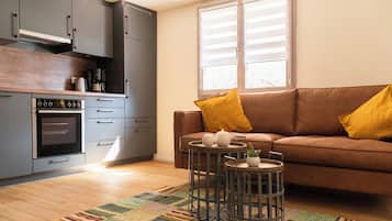 1 habitación, ropa de cama hipoalergénica, escritorio y insonorización