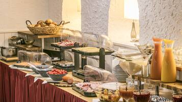 Tägliches inbegriffenes Frühstücksbuffet
