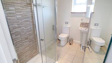 Deluxe Double Room, Ensuite (Room 5) | Bathroom