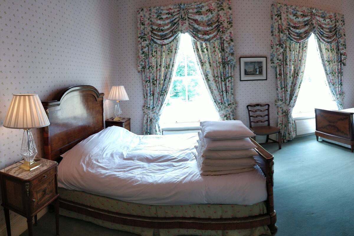 Family Suite | Egyptian cotton sheets, premium bedding, down comforters