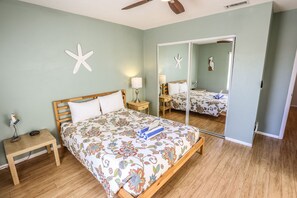 Hus, flere senger, terrasse, hageutsikt | 3 soverom, wi-fi (inkludert) og sengetøy