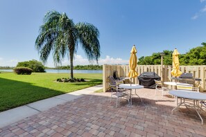 Condo (2 Bedrooms) | Property amenity