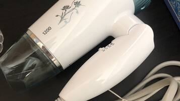 Comfort Double Room, 1 Double Bed | Bathroom amenities | Shower, free toiletries, hair dryer, slippers