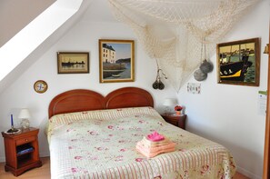 Double Room | Individually decorated, individually furnished, desk, laptop workspace - Ti Er Mad (Kernascleden)