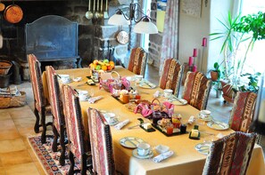 Desayuno continental incluido todos los días 