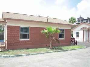 Exterior - Bayfront Cottages (Rockport)