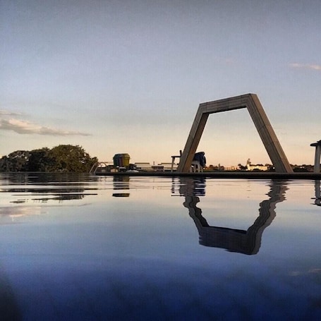 2 piscinas al aire libre