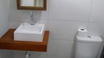 Quadruple Room | Bathroom | Shower, towels