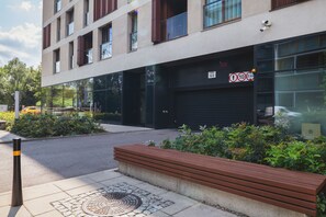 Front of property - P&O Apartments Kolejowa 3 (Warsaw)