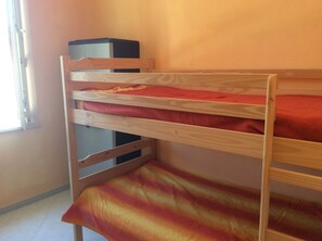 3 bedrooms, iron/ironing board, WiFi, bed sheets - Giglio holiday home (Marsala)