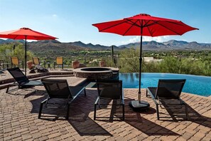 A heated pool - Southwest home w/ Hot Tub, heated* pool, and amazing Mtn. Views! (Cave Creek)