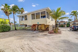 Condo (Bahama Beach Club #11) | Exterior