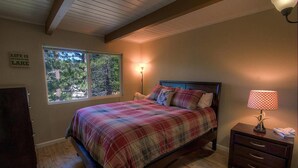 4 bedrooms, free WiFi - Hillside Hideaway (South Lake Tahoe)
