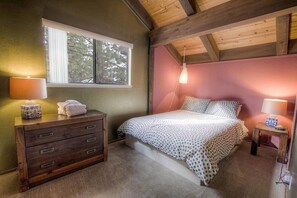 4 bedrooms, free WiFi - Pine Mountain Chalet (South Lake Tahoe)