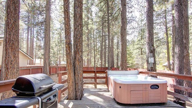 Spa - Tahoe Island Hideaway (South Lake Tahoe)