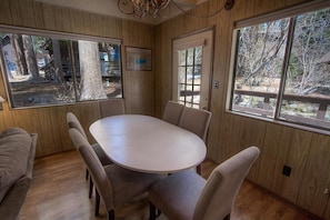 Fridge, microwave, stovetop, dishwasher - Serene Stream Lodge (Incline Village)