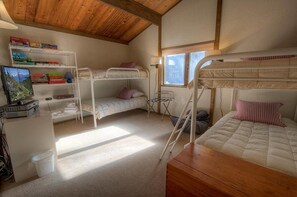 5 bedrooms, free WiFi