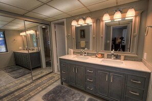 Bathroom - Blue Laulea (Incline Village)