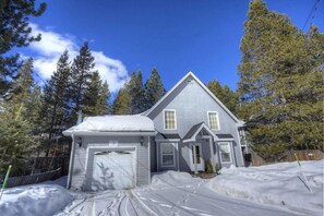 Exterior - Sierra Mountain Lodge (South Lake Tahoe)