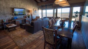 TV, fireplace - Swimsuit Required (South Lake Tahoe)