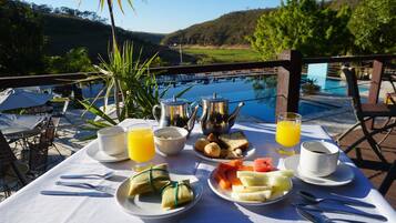 Desayuno buffet incluido todos los días