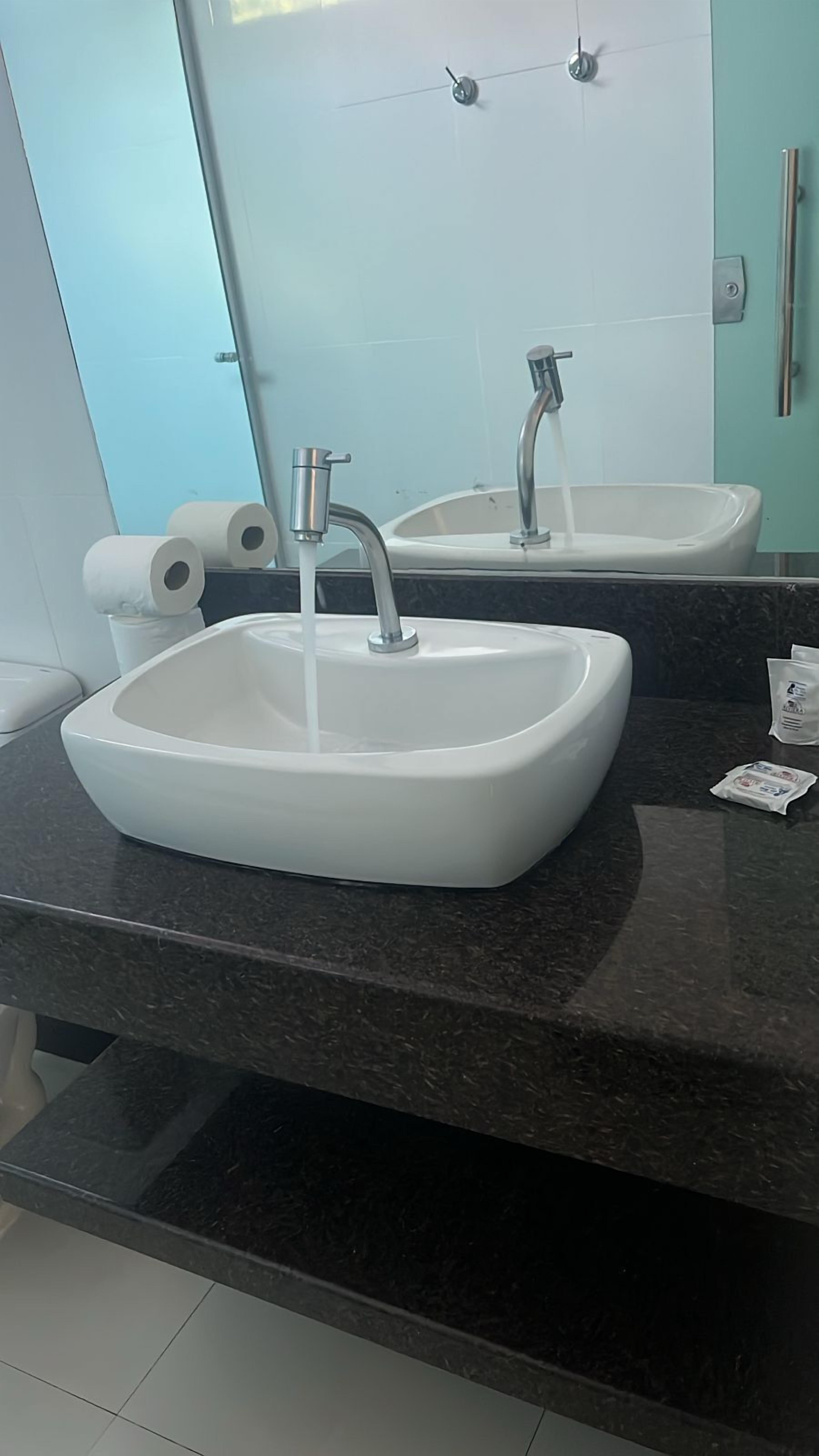 family double room, 1 bedroom, non smoking, garden view | 1 bedroom, bed sheets