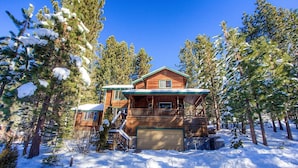 Unclassified image, 4 of 27, button - High Meadows Hideaway (South Lake Tahoe)