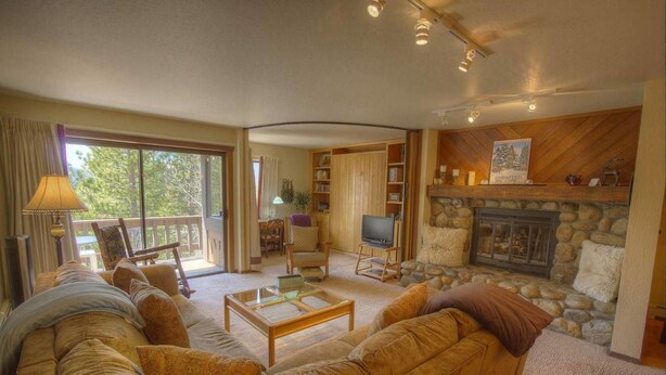 Unclassified image, 1 of 15, button - Burgandy Place (Incline Village)