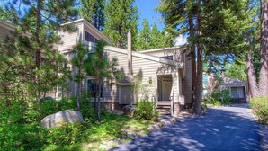 Unclassified image, 3 of 16, button - Cartwright Corner Condo (Incline Village)