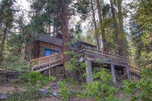 Exterior - Zephyr Cabin (Zephyr Cove)