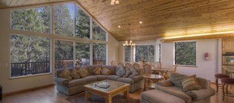 Truckee River Lodge