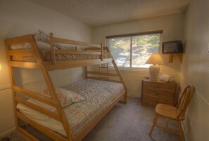 2 bedrooms, free WiFi