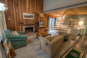 TV, fireplace, MP3 dock