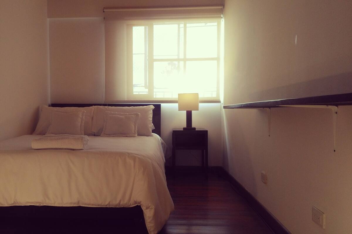 Blackout curtains, free WiFi, bed sheets