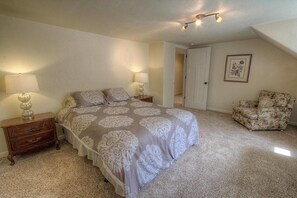 5 bedrooms, free WiFi - Corner Pocket Chalet (South Lake Tahoe)