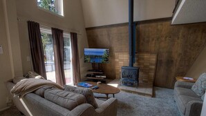 Unclassified image, 3 of 20, button - Bellevue Bungalo (South Lake Tahoe)
