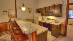 Unclassified image, 3 of 12, button - Brookstone Pines (Incline Village)